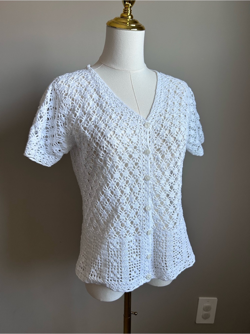 Vintage 100% cotton White Crochet Button-Front Women's Top summer neutral